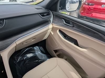 2025 Jeep Grand Cherokee - Photo 20