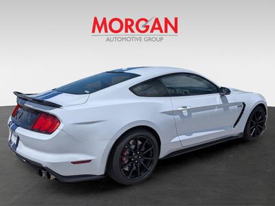 2017 Ford Mustang - Photo 4