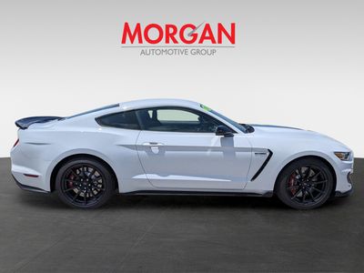 2017 Ford Mustang - Photo 3