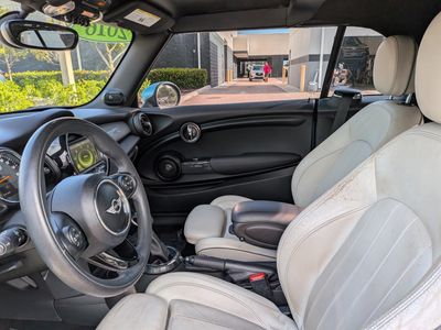 2016 MINI Cooper Convertible - Photo 17