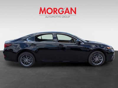 2018 Lexus ES - Photo 3