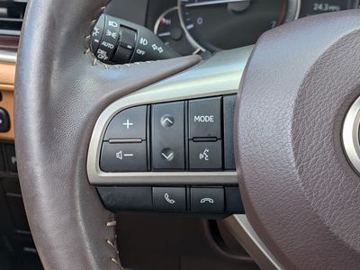 2018 Lexus ES - Photo 24