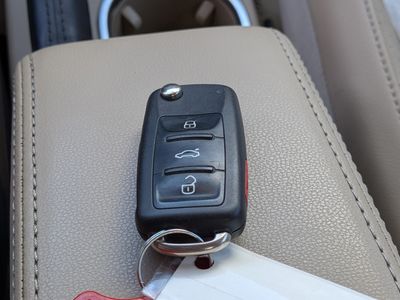2015 Volkswagen Beetle Coupe — photo 31 view