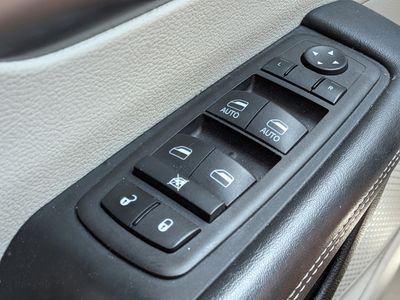 2024 Chrysler Pacifica - Photo 23