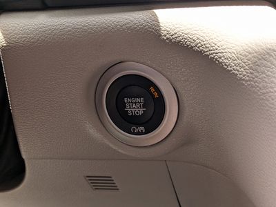 2024 Chrysler Pacifica - Photo 30