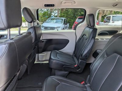 2024 Chrysler Pacifica - Photo 15