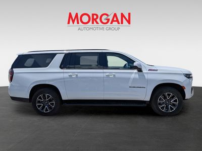 2023 Chevrolet Suburban - Photo 3