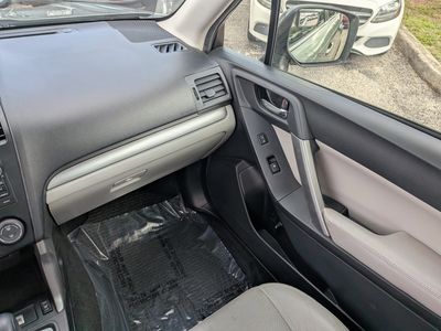 2014 Subaru Forester - Photo 18