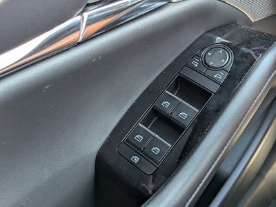 2025 Mazda Mazda3 Hatchback - Photo 22
