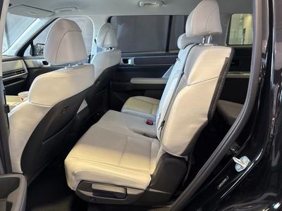 2025 Hyundai Santa Fe - Photo 4