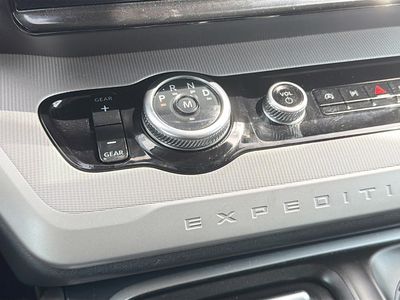 2025 Ford Expedition - Photo 30
