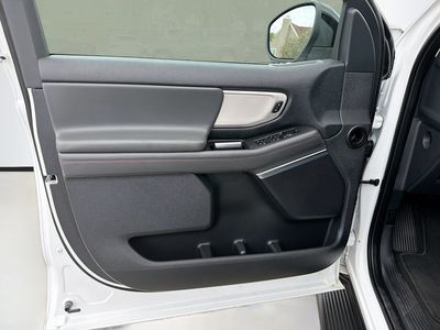 2025 Ford Expedition - Photo 24