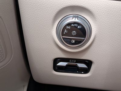 2025 Mercedes-Benz C-Class - Photo 23