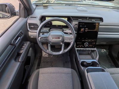 2025 GMC Terrain - Photo 18