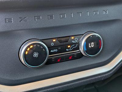 2025 Ford Expedition Max - Photo 17