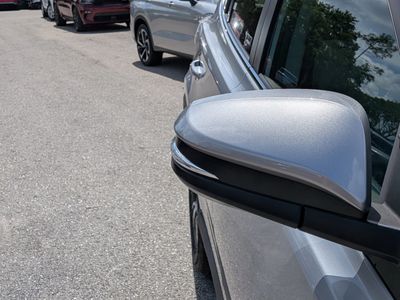 2017 Toyota RAV4 - Photo 12
