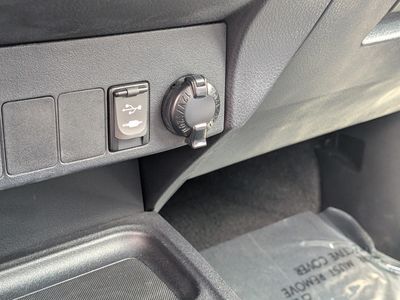 2017 Toyota RAV4 - Photo 31