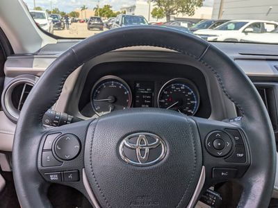2017 Toyota RAV4 - Photo 27