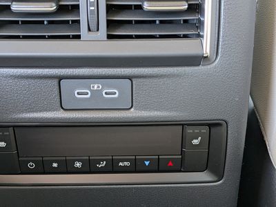 2026 Mazda CX-90 - Photo 16
