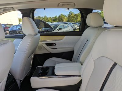 2026 Mazda CX-90 - Photo 13