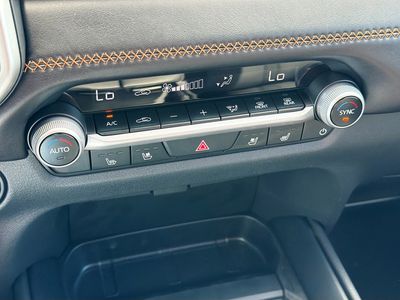 2026 Mazda CX-50 - Photo 34