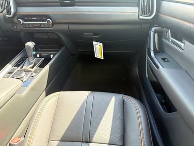 2026 Mazda CX-50 - Photo 18