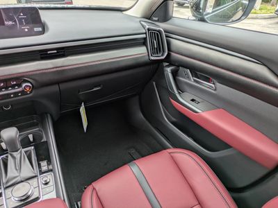 2026 Mazda CX-50 Hybrid — photo 16 view
