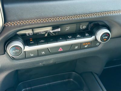 2026 Mazda CX-50 - Photo 34