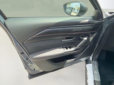 2026 Mazda CX-50 - Photo 22