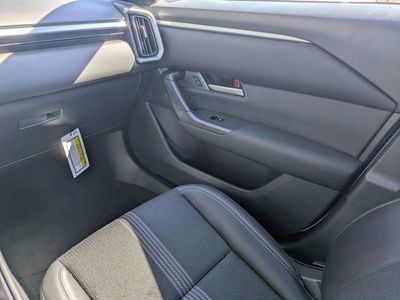 2026 Mazda CX-50 - Photo 14