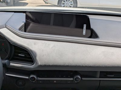 2026 Mazda CX-30 - Photo 17