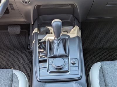 2026 Mazda CX-30 - Photo 18