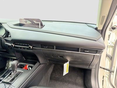 2026 Mazda CX-30 - Photo 17