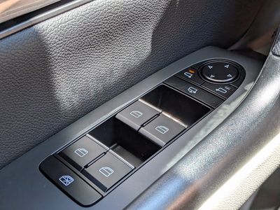 2026 Mazda CX-50 - Photo 21