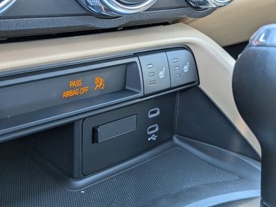 2026 Mazda MX-5 Miata - Photo 28