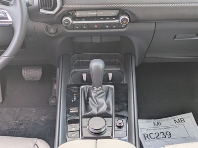 2026 Mazda CX-50 - Photo 21