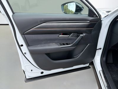 2026 Mazda CX-50 - Photo 22