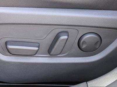 2026 Mazda CX-50 - Photo 17