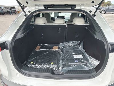 2026 Mazda CX-30 - Photo 12