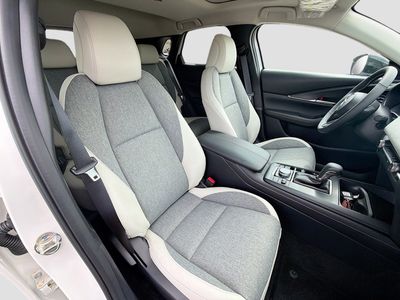 2026 Mazda CX-30 - Photo 14