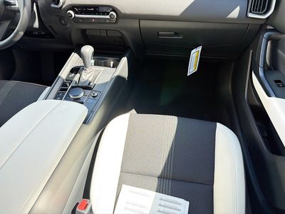 2026 Mazda CX-50 - Photo 18