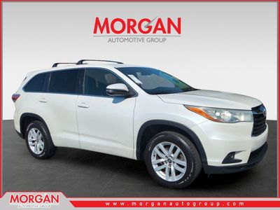 2016 Toyota Highlander - Photo 1