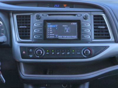 2016 Toyota Highlander - Photo 20