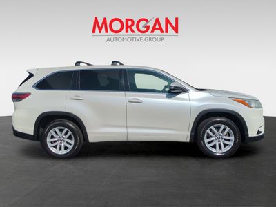 2016 Toyota Highlander - Photo 4