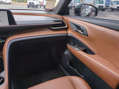 2025 Toyota Crown Signia - Photo 18