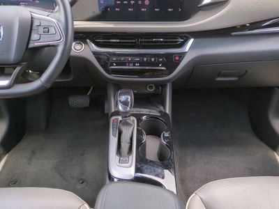 2025 Buick Envista - Photo 21