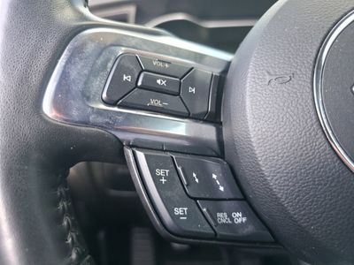 2022 Ford Mustang - Photo 14