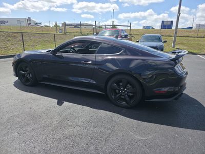 2022 Ford Mustang - Photo 7
