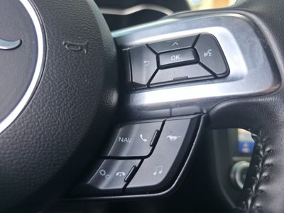 2022 Ford Mustang - Photo 15