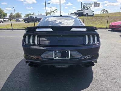 2022 Ford Mustang - Photo 6